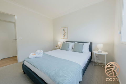 118 Refreshing 3BR Werribee Family House - Yarra Valley Accommodation 2
