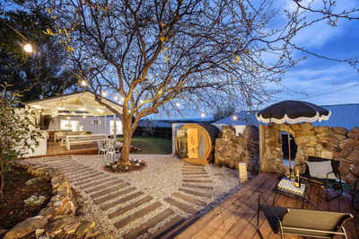 Bella\'s Cottage Spa Sauna Large Groups