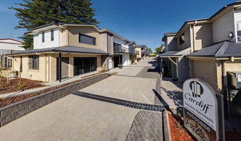 Cardiff Executive Apartments - Yarra Valley Accommodation 0