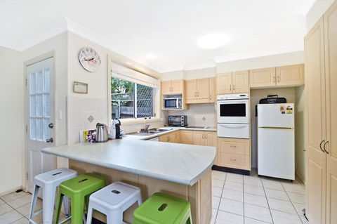3/54 Owen Street, Port Macquarie - Yarra Valley Accommodation 3