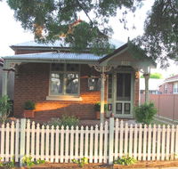 Acacia Cottage on Peel Bathurst - Yarra Valley Accommodation