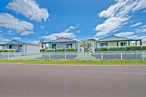 Acclaim Rose Gardens Beachside Holiday Park - Yarra Valley Accommodation 1