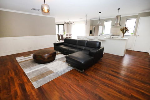 Family Holiday Home - Yarra Valley Accommodation 4