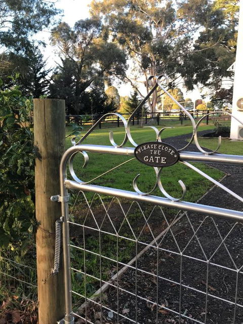 Glenview Park Cottage And Farm Stay, Yarra Glen - Yarra Valley Accommodation 1