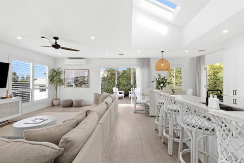 Hamptons Escape - Sleeps 9 - Yarra Valley Accommodation 0