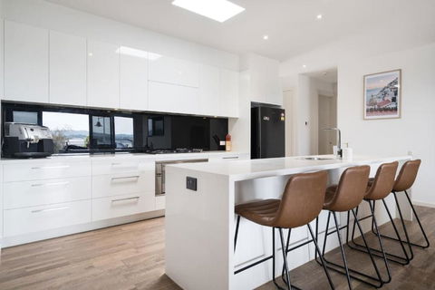 Harbour Haven - Generous Group Stay Near Martha Cove - Yarra Valley Accommodation 3