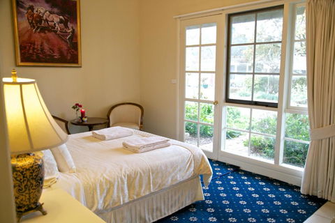 Holly Lane Mews - Yarra Valley Accommodation 1