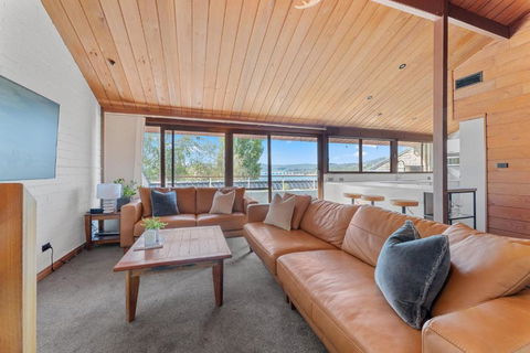 Ibis On Lake Jindabyne - Yarra Valley Accommodation 0