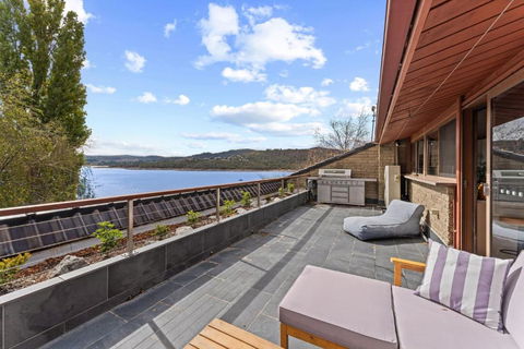 Ibis On Lake Jindabyne - Yarra Valley Accommodation 1