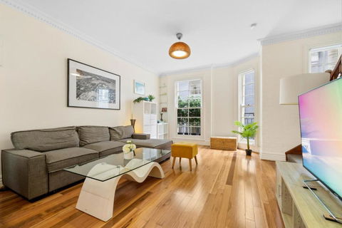 Ideally Located 3 BR With Parking & Central & Darling Harbour-10 Mins Walk - Yarra Valley Accommodation 2