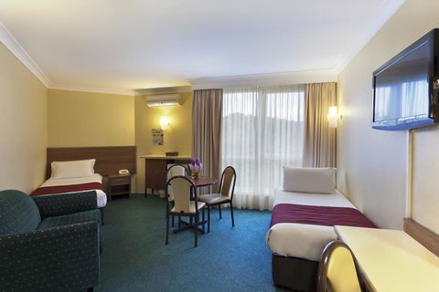 Alpine Motor Inn - Yarra Valley Accommodation 1
