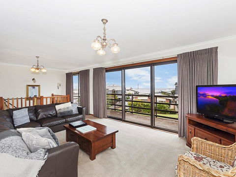 AMBIENCE BY THE SEA - Yarra Valley Accommodation 3