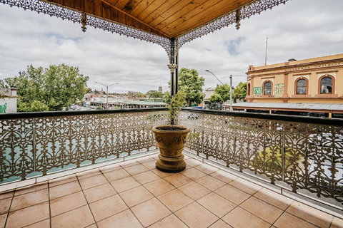 Mister Rice - Yarra Valley Accommodation 1