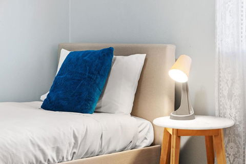Modern Private Single Room - Centrally Located At Liverpool - Shared Bathroom - Yarra Valley Accommodation 1