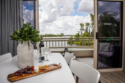 Mulwala Lakeside Apartment - Yarra Valley Accommodation 0