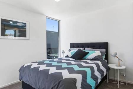 New Architect Designed Coastal Retreat-water Views - Yarra Valley Accommodation 0