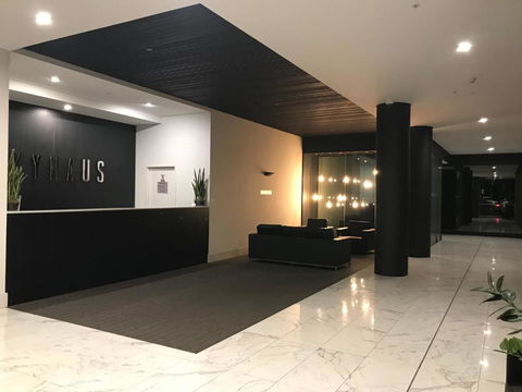 New Luxurious Skyview 2Bedroom Apartment Liverpool - Yarra Valley Accommodation 0