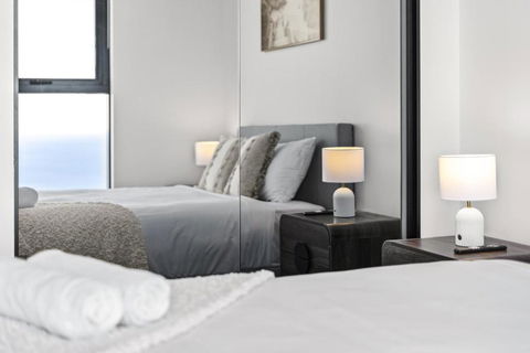 OCEAN Views In Beachside 2-Bedroom Unit - Q Stay - Yarra Valley Accommodation 2