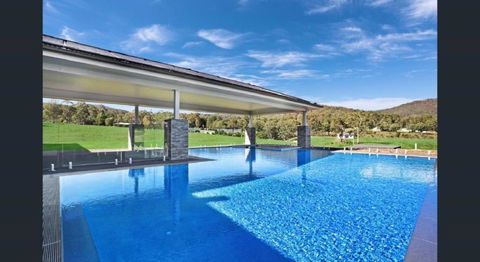 ON Keppies - BnB - Family Farm & Wedding Guest Accommodation Paterson NSW - Yarra Valley Accommodation 3