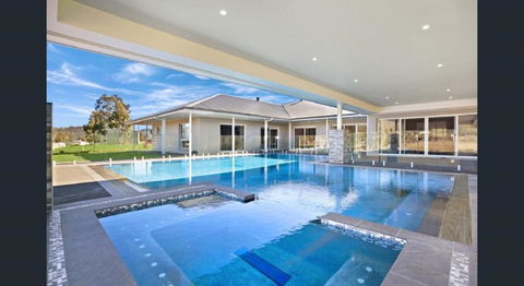 ON Keppies - BnB - Family Farm & Wedding Guest Accommodation Paterson NSW - Yarra Valley Accommodation 2