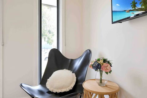 OG Spa Retreat- 3 Bedroom, Spa, Central, Aircon - Yarra Valley Accommodation 3