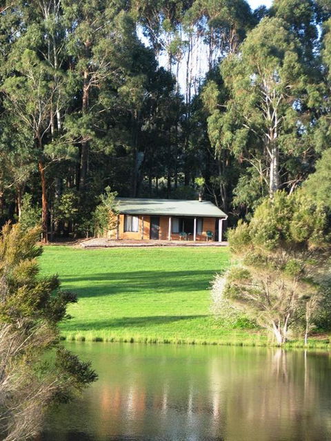 Pemberton Lake View Chalets - Yarra Valley Accommodation 2
