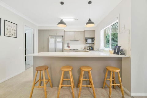 Piper St - CBD, Cosy Escape - Yarra Valley Accommodation 3