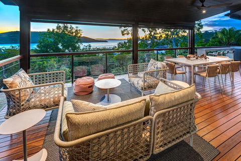 Point Blue On Hamilton Island By HIHA - Yarra Valley Accommodation 0
