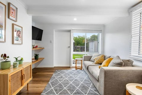 Prime Location, Stylish Space - Yarra Valley Accommodation 0