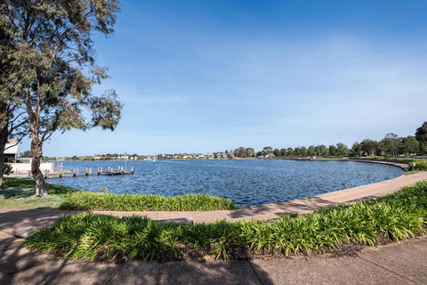 Quite&beautiful 4br2ba House By Sanctuary Lake - Yarra Valley Accommodation 0