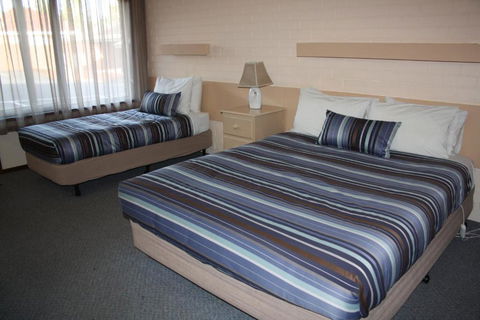 Raglan Motor Inn - Yarra Valley Accommodation 2