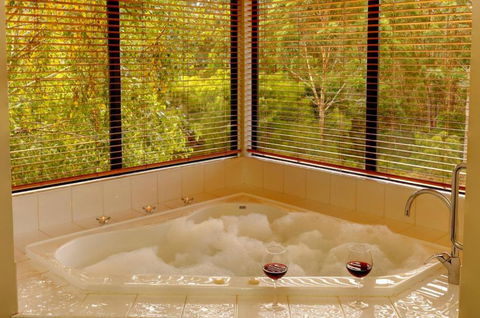 Rainbow Trail Chalets - Yarra Valley Accommodation 1