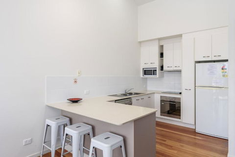 Rainbow Surf 2 - Yarra Valley Accommodation 3