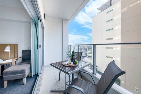 Resort-Style Sister Studios - Double Delight In The CBD - Yarra Valley Accommodation 2