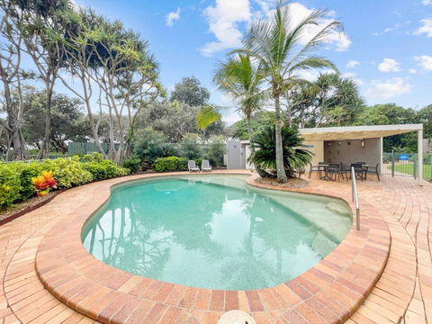 Relaxing Ocean View Apartment In Buddina - Yarra Valley Accommodation 3