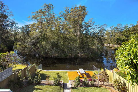 Renovated Coastal Getaway With Water Views - Yarra Valley Accommodation 0