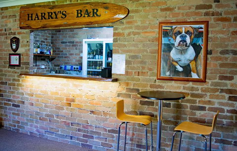 Rest Point Motor Inn - Yarra Valley Accommodation 3