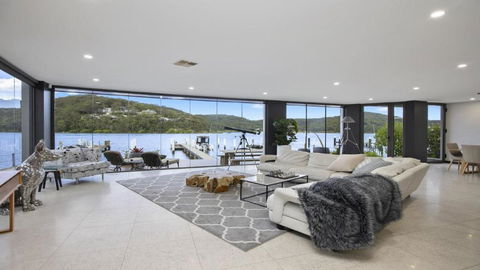 Riptides Booker Bay -Waterfront Apartment, Walk To Shops & Cafes - Yarra Valley Accommodation 0