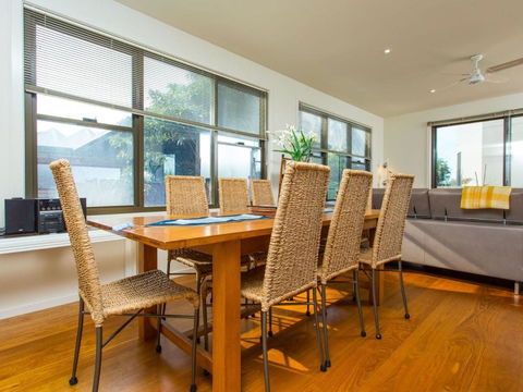 Rolling Waves No 2 - Yarra Valley Accommodation 2