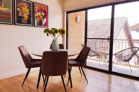 Rooftops On Henrycentre Of West End Cafes - Yarra Valley Accommodation 2
