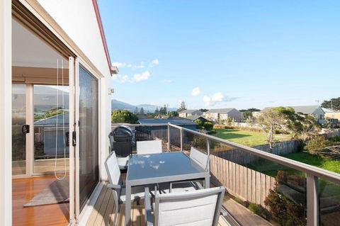 Rose - Yarra Valley Accommodation 3