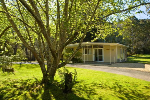 Russell Falls Holiday Cottages - Yarra Valley Accommodation 0