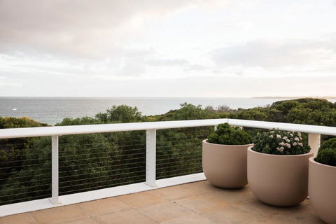 Sagres Queenscliff - Luxury House By The Beach - Yarra Valley Accommodation 3