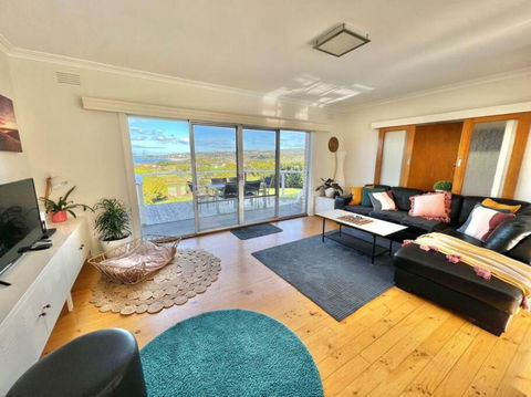 Saltwater Haven - Pets Welcome. Wifi. Amazing View - Yarra Valley Accommodation 3