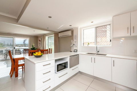 Saltwater Villas - Pet Friendly Accommodation - Yarra Valley Accommodation 3