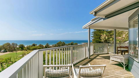 Salty Air Beachside Cottage At Killcare - Yarra Valley Accommodation 0