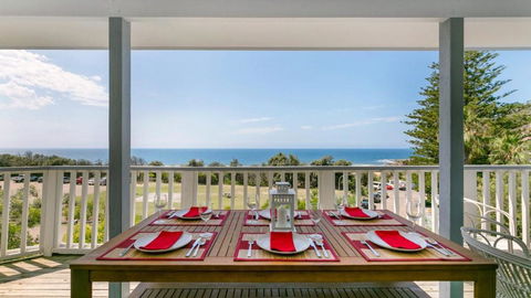 Salty Air Beachside Cottage At Killcare - Yarra Valley Accommodation 1