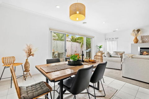 Salty Sage Beach House - Yarra Valley Accommodation 2