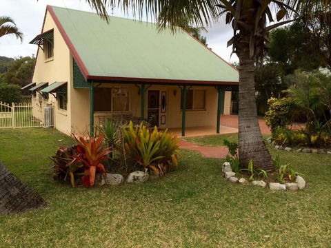 Sand Piper Cottage Rainbow Beach - Yarra Valley Accommodation 0
