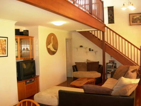 Sand Piper Cottage Rainbow Beach - Yarra Valley Accommodation 3